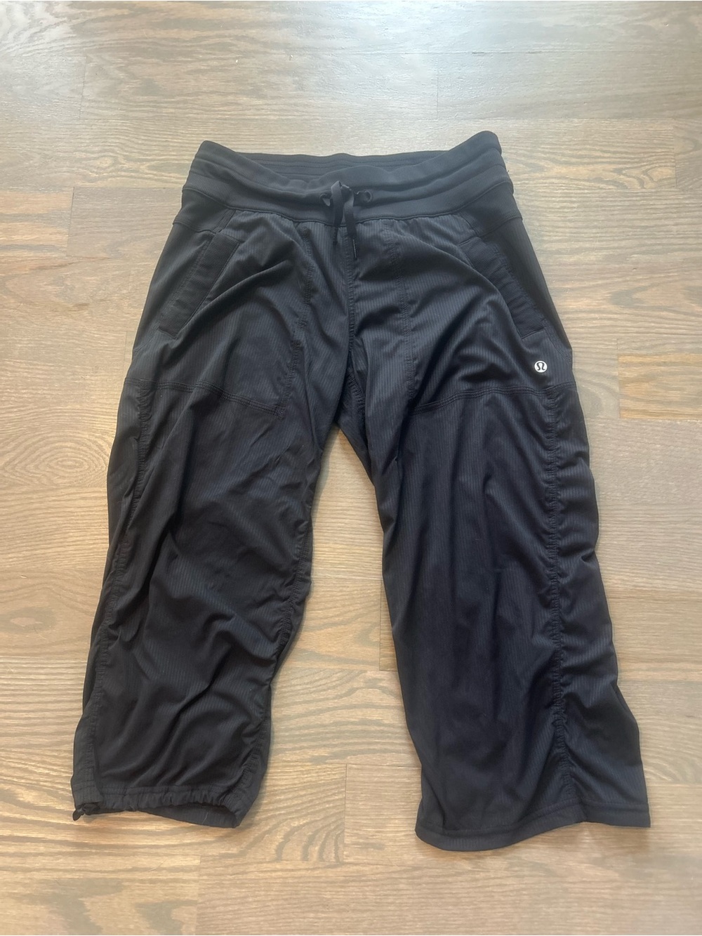 Lululemon Dance Studio Capris Black size 6